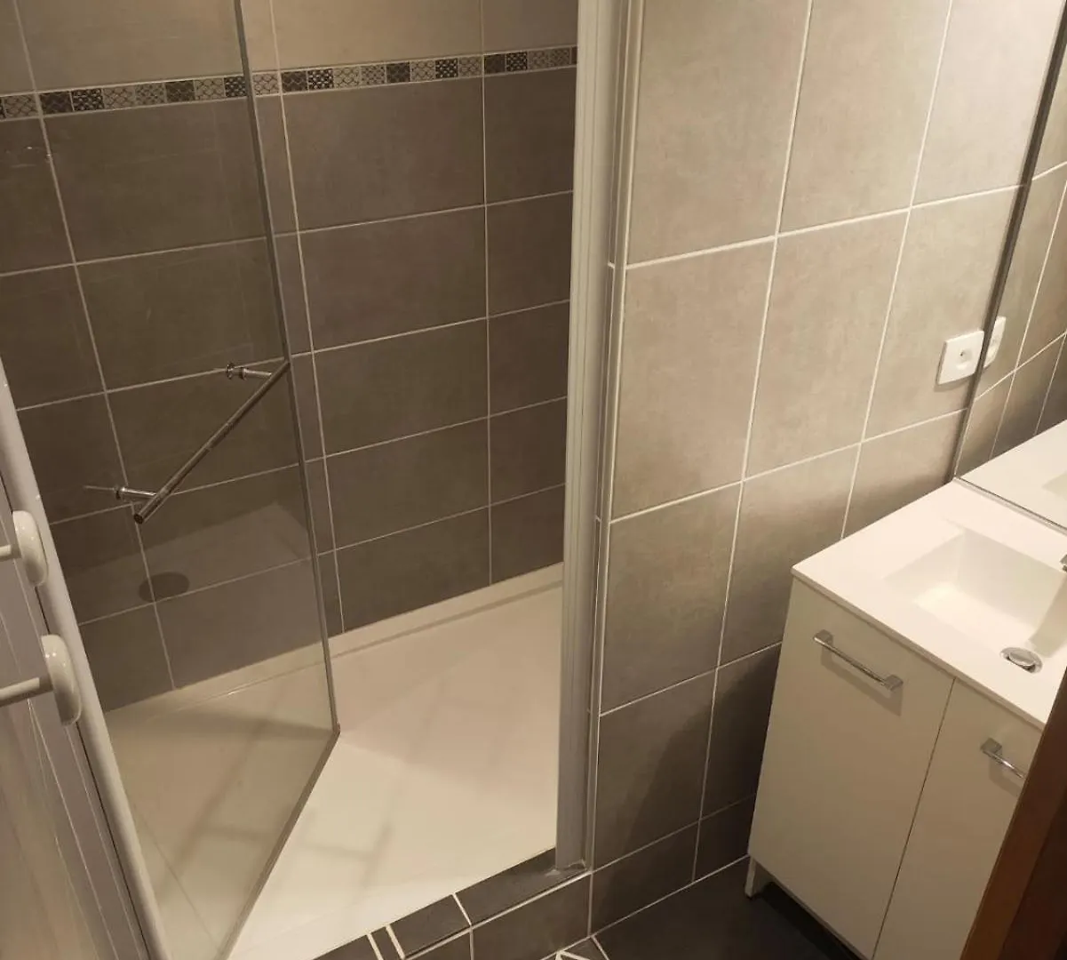 Chambre Avec Salle De Bain Privative - Literie Qualite - Calme - Simplicite Saint-Romain-de-Popey 0*,  France